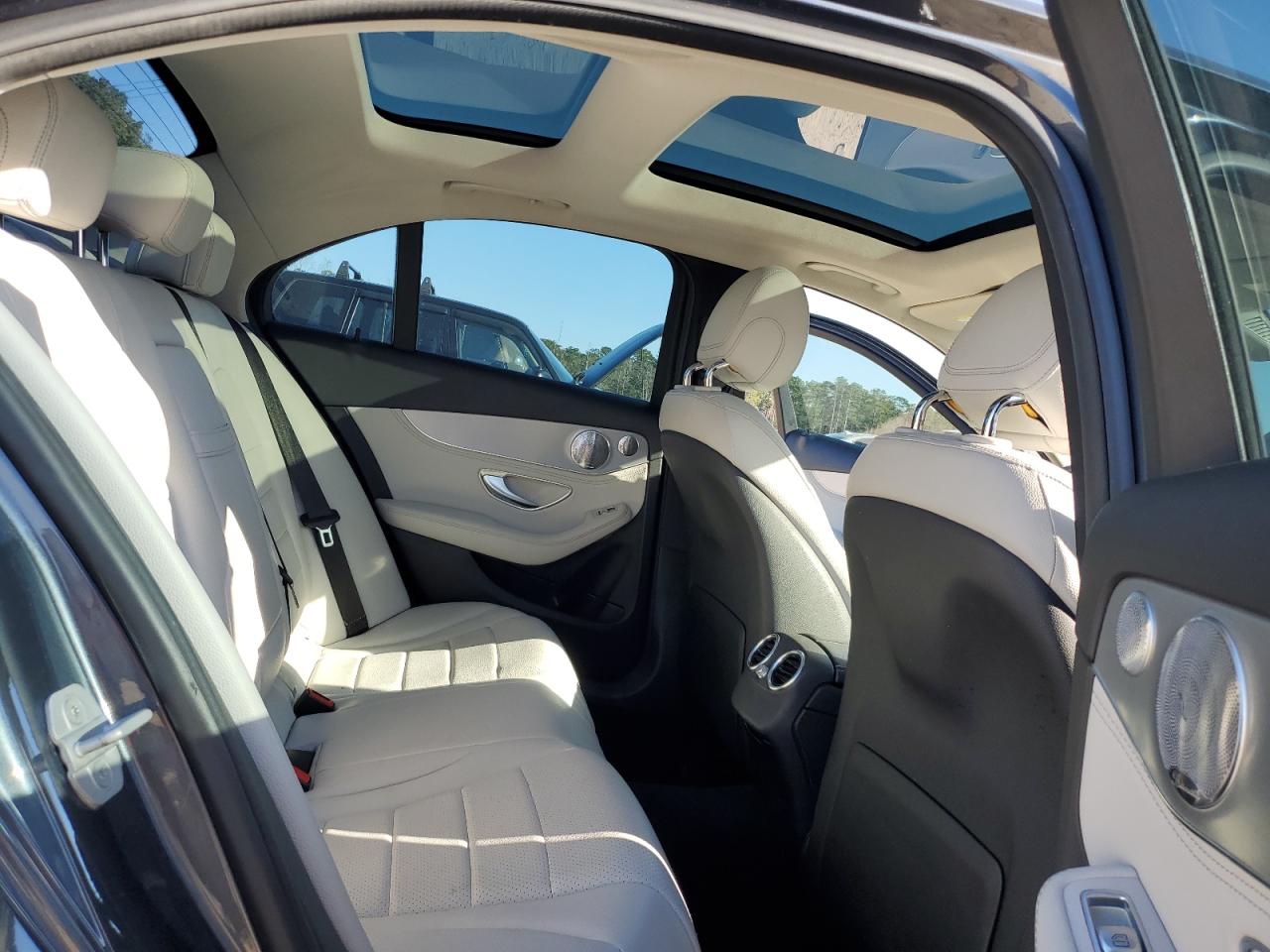 2015 Mercedes-Benz C-klasse VIN 55SWF4JB7FU055893 Copart auction photo, front end damage thumbnail 10
