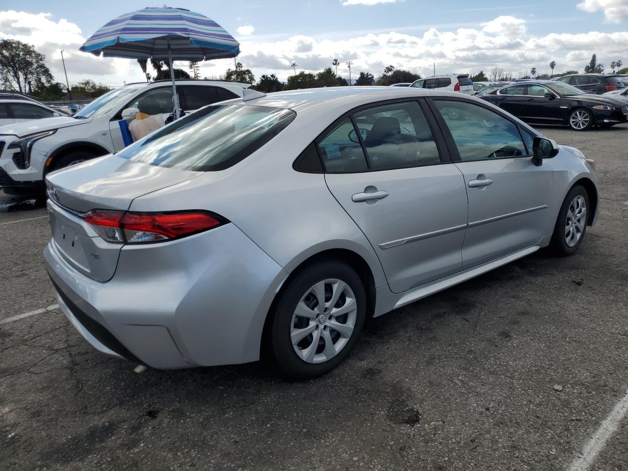 2021 Toyota Corolla VIN 5YFEPMAE8MP219366 Copart auction photo, burn - interior / minor dent/scratches damage thumbnail 3
