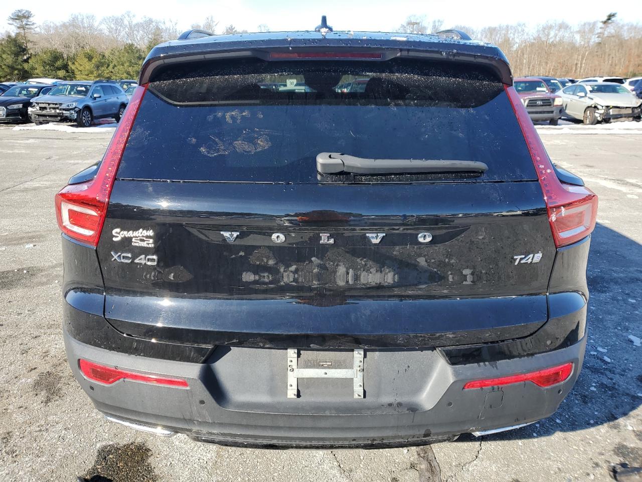 2019 Volvo XC40 VIN YV4AC2HM7K2070856 Copart auction photo, front end / minor dent/scratches damage thumbnail 6