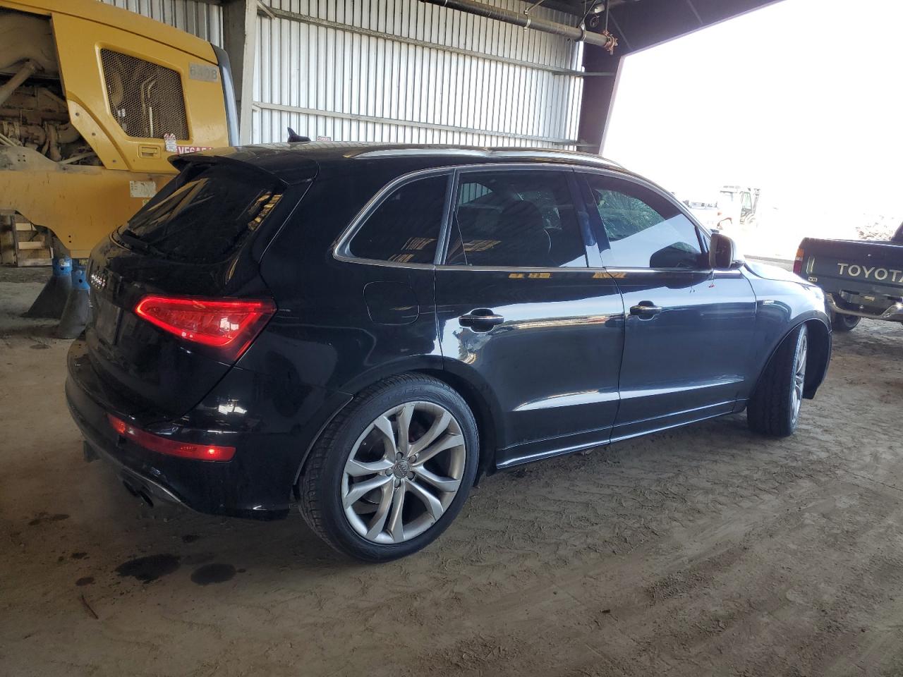 2016 Audi SQ5 VIN WA1CCAFP0GA106946 Copart auction photo, front end / rear end damage thumbnail 3