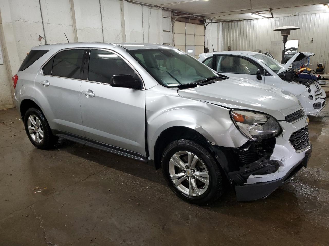 2017 Chevrolet Equinox VIN 2GNALBEK5H1594125 Copart auction photo, front end / side damage thumbnail 4