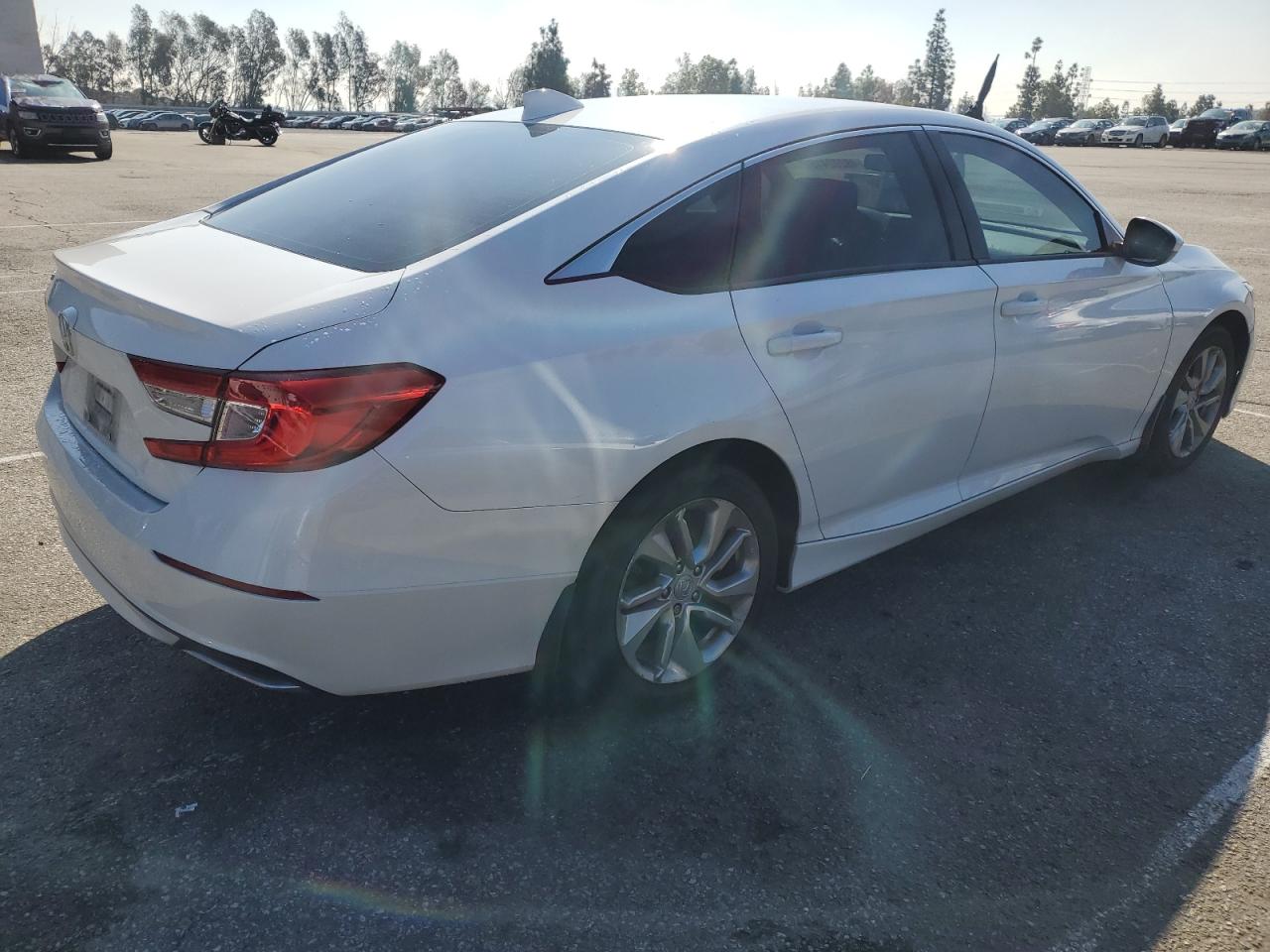 2018 Honda Accord VIN 1HGCV1F17JA061069 Copart auction photo, front end damage thumbnail 3