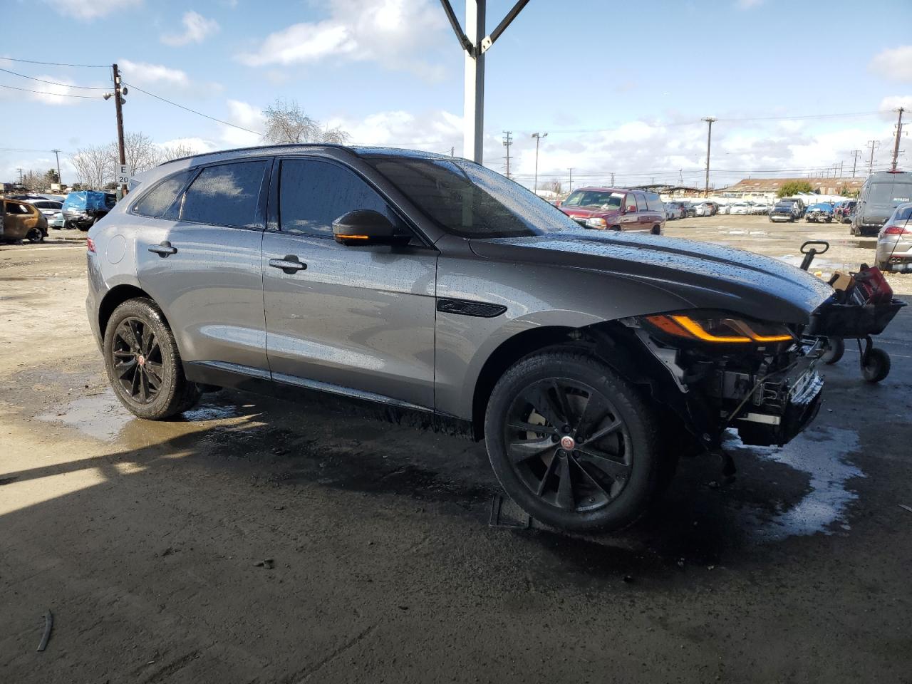 2021 Jaguar F-Pace VIN SADCJ2EU5MA664381 Copart auction photo, front end damage thumbnail 4