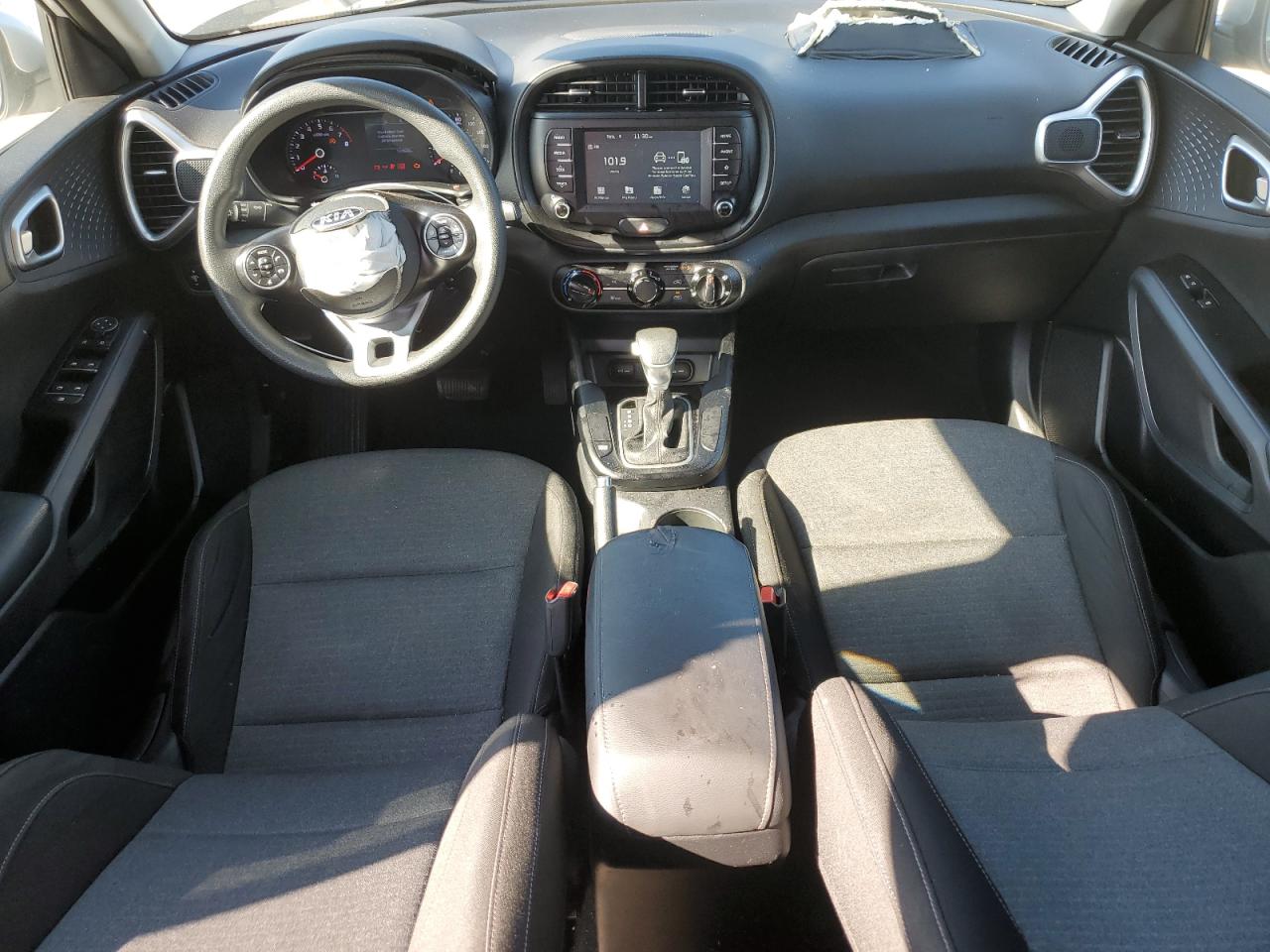 2020 KIA Soul VIN KNDJ23AU8L7000602 Copart auction photo, front end / minor dent/scratches damage thumbnail 8