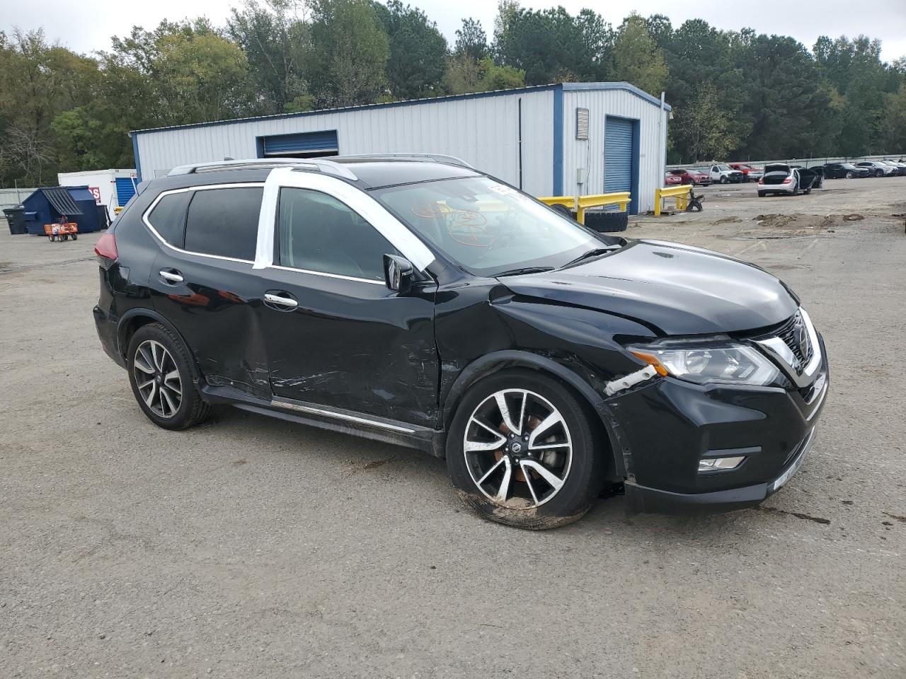 2020 Nissan Rogue VIN 5N1AT2MT4LC710612 Copart auction photo, front end / side damage thumbnail 4