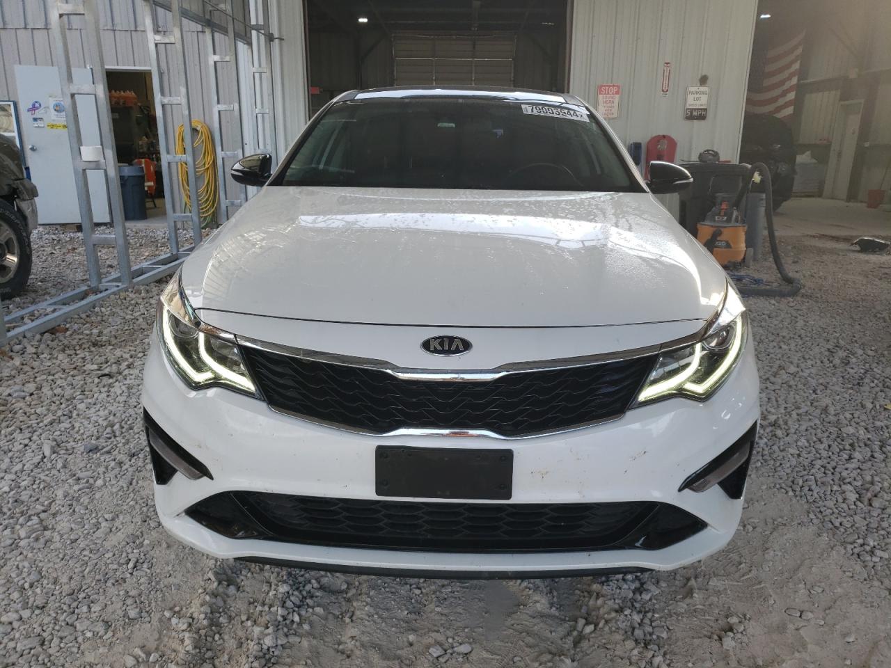 2020 KIA Optima VIN 5XXGT4L3XLG427319 Copart auction photo, minor dent/scratches damage thumbnail 5