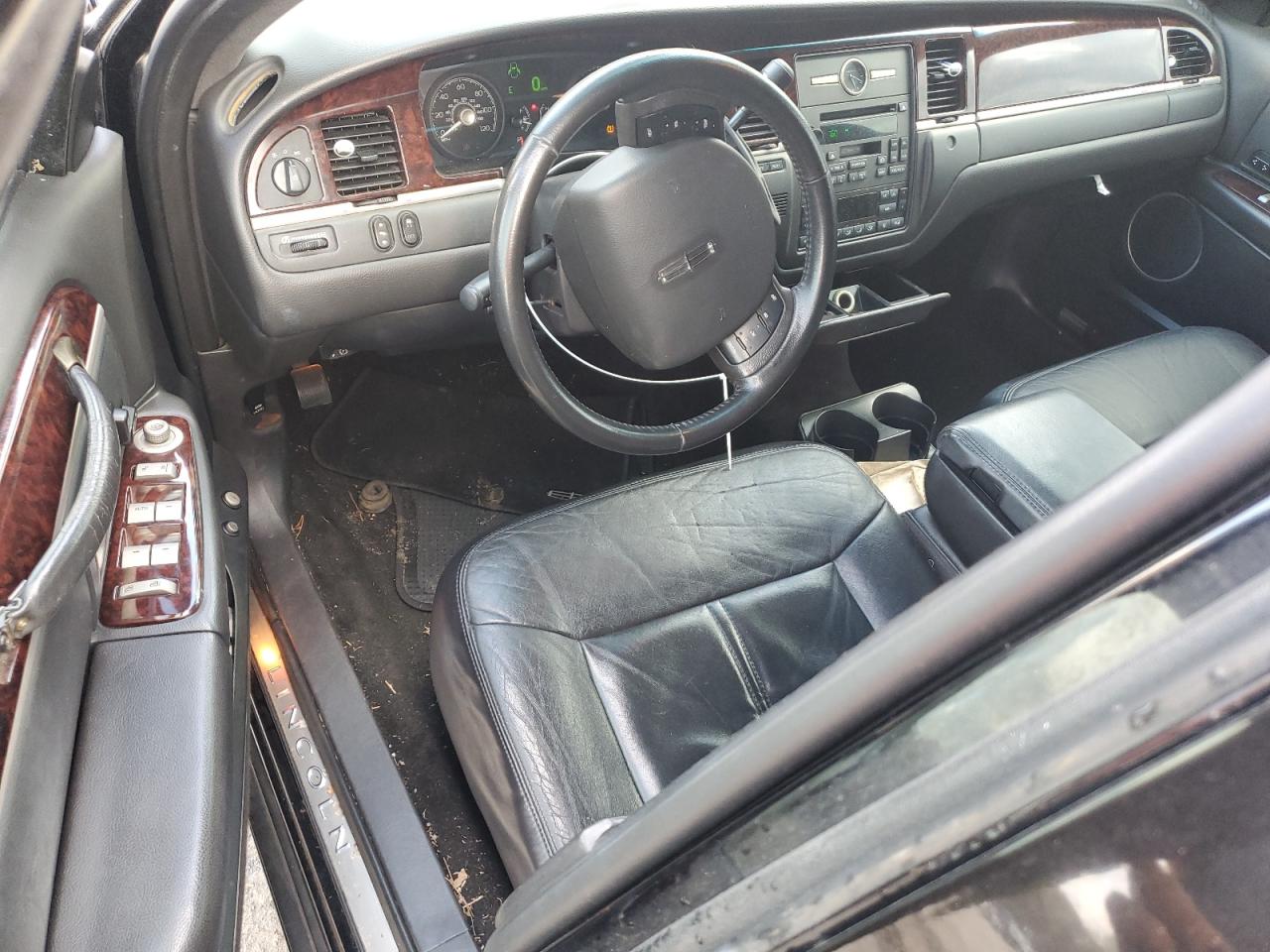2011 Lincoln Town Car VIN 2LNBL8EV0BX761789 Copart auction photo, water/flood / front end damage thumbnail 8