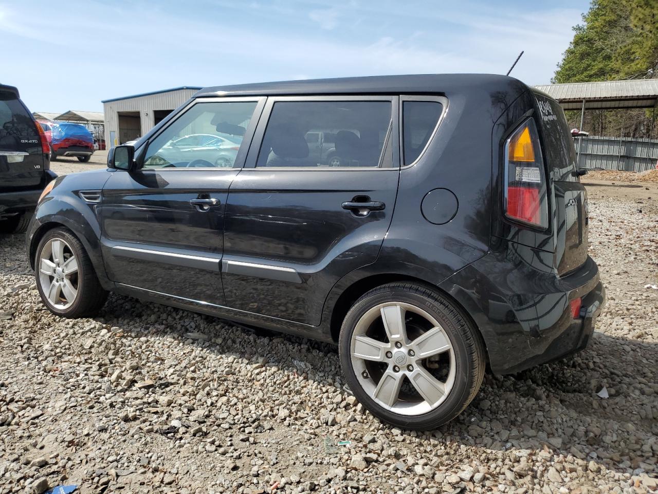 2011 KIA Soul VIN KNDJT2A29B7328096 Copart auction photo, front end damage thumbnail 2