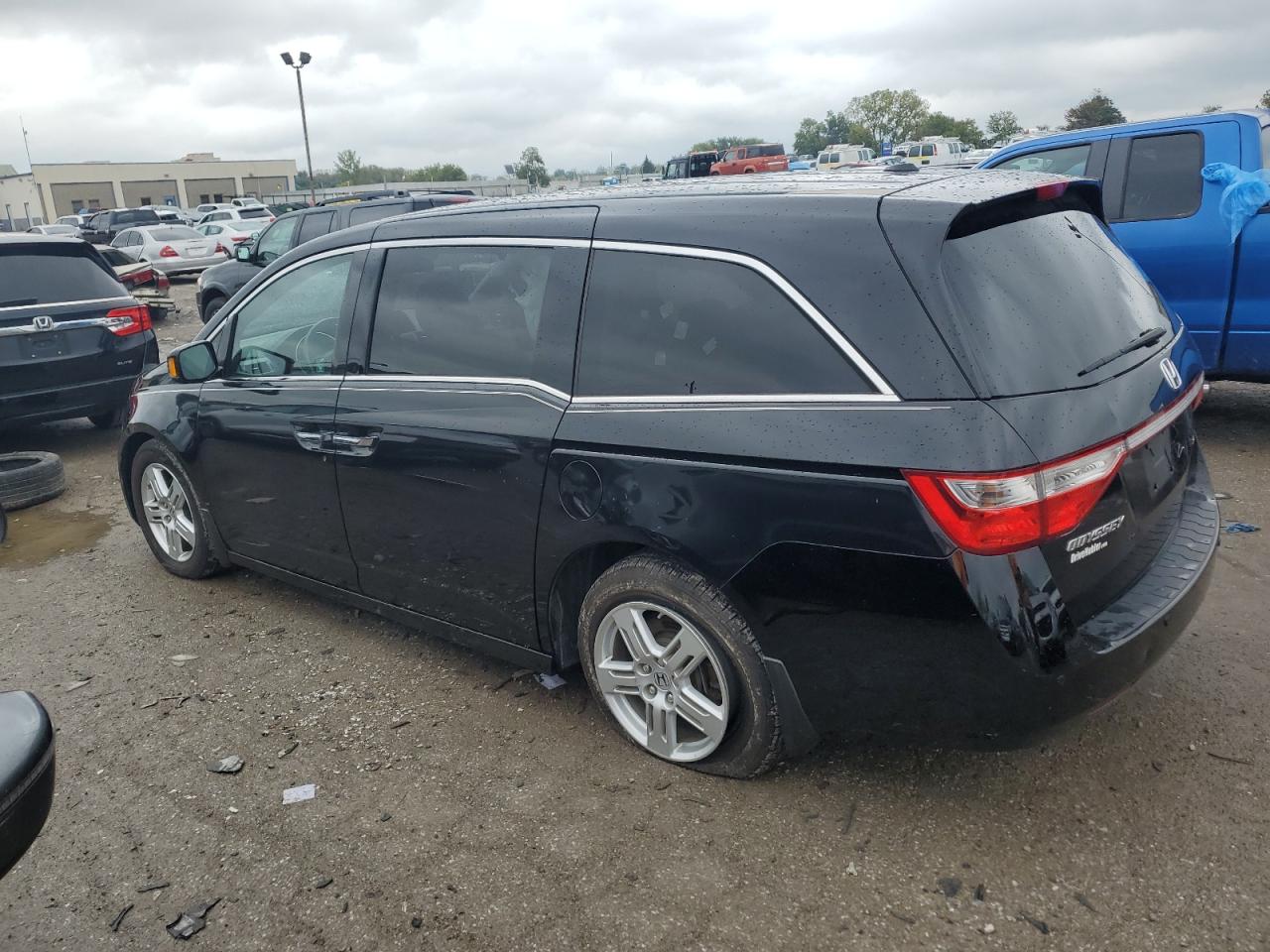 2011 Honda Odyssey VIN 5FNRL5H98BB049739 Copart auction photo, side / minor dent/scratches damage thumbnail 2