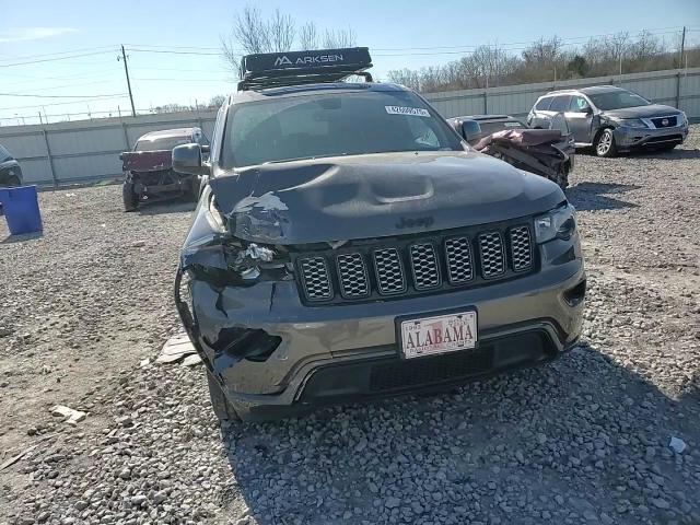 2018 Jeep Grand Cherokee VIN 1C4RJFAG9JC152751 Copart auction photo, front end damage thumbnail 11