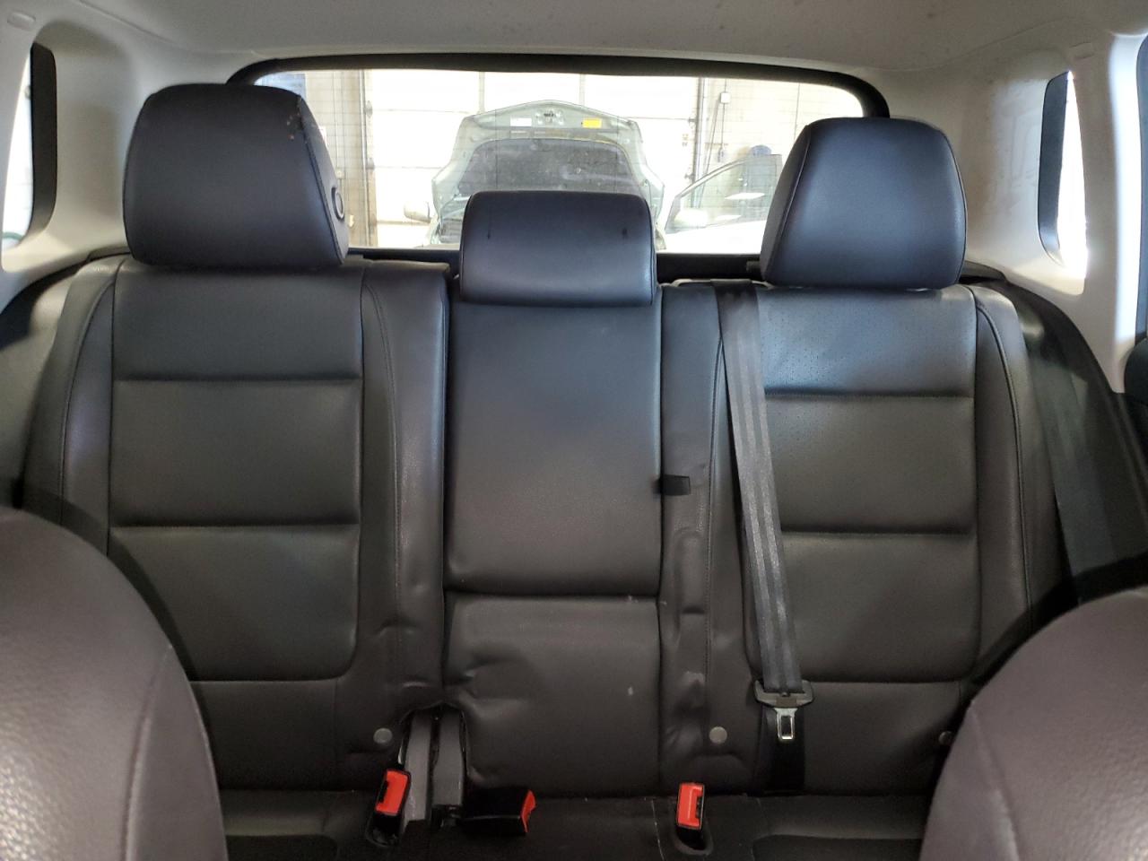2016 Volkswagen Tiguan VIN WVGBV7AX4GW607732 Copart auction photo, rear end damage thumbnail 10
