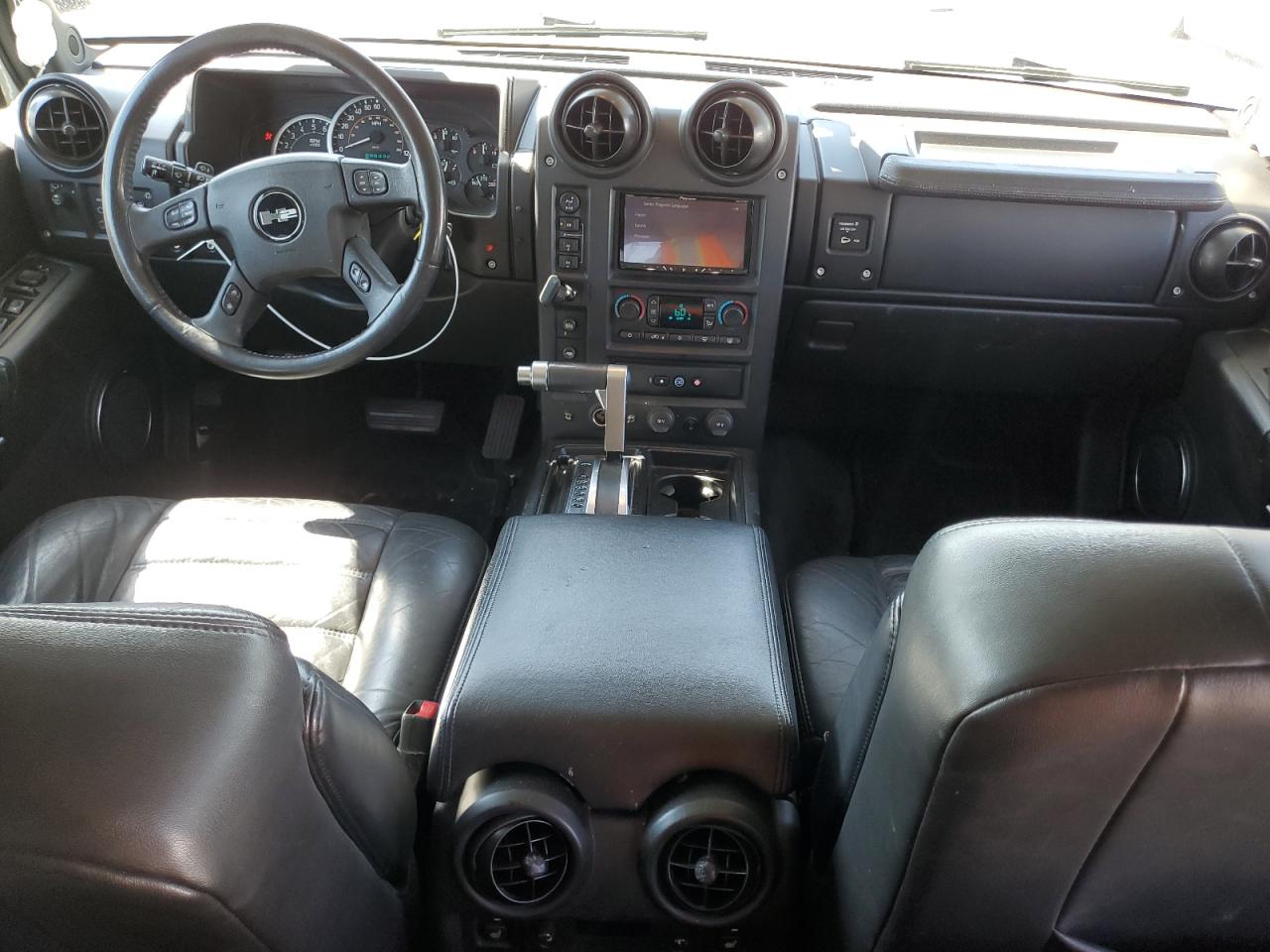 2005 Hummer H2 VIN 5GRGN23U35H132428 Copart auction photo, front end / minor dent/scratches damage thumbnail 8