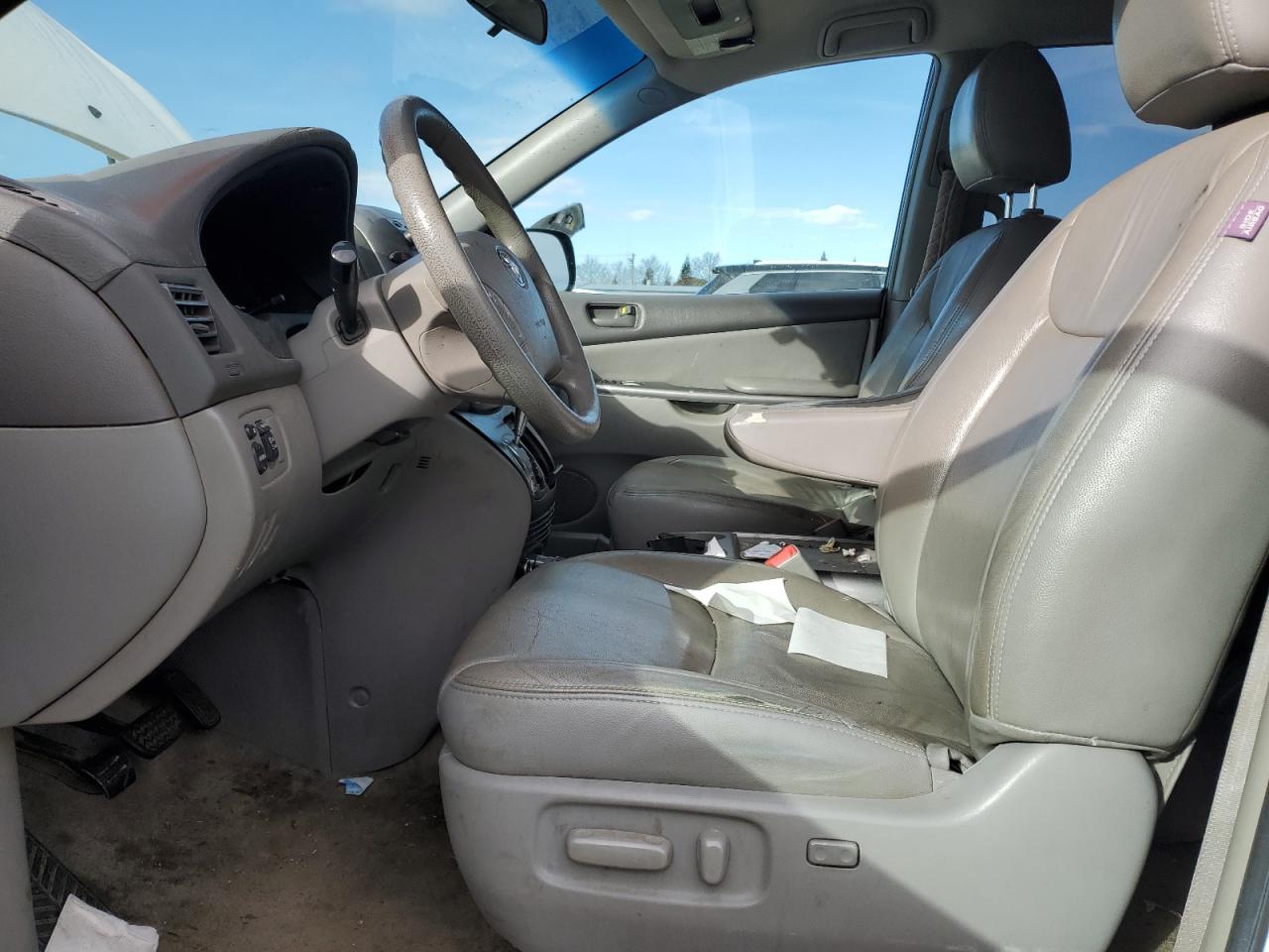2009 Toyota Sienna VIN 5TDZK23C89S248784 Copart auction photo, rear end damage thumbnail 7