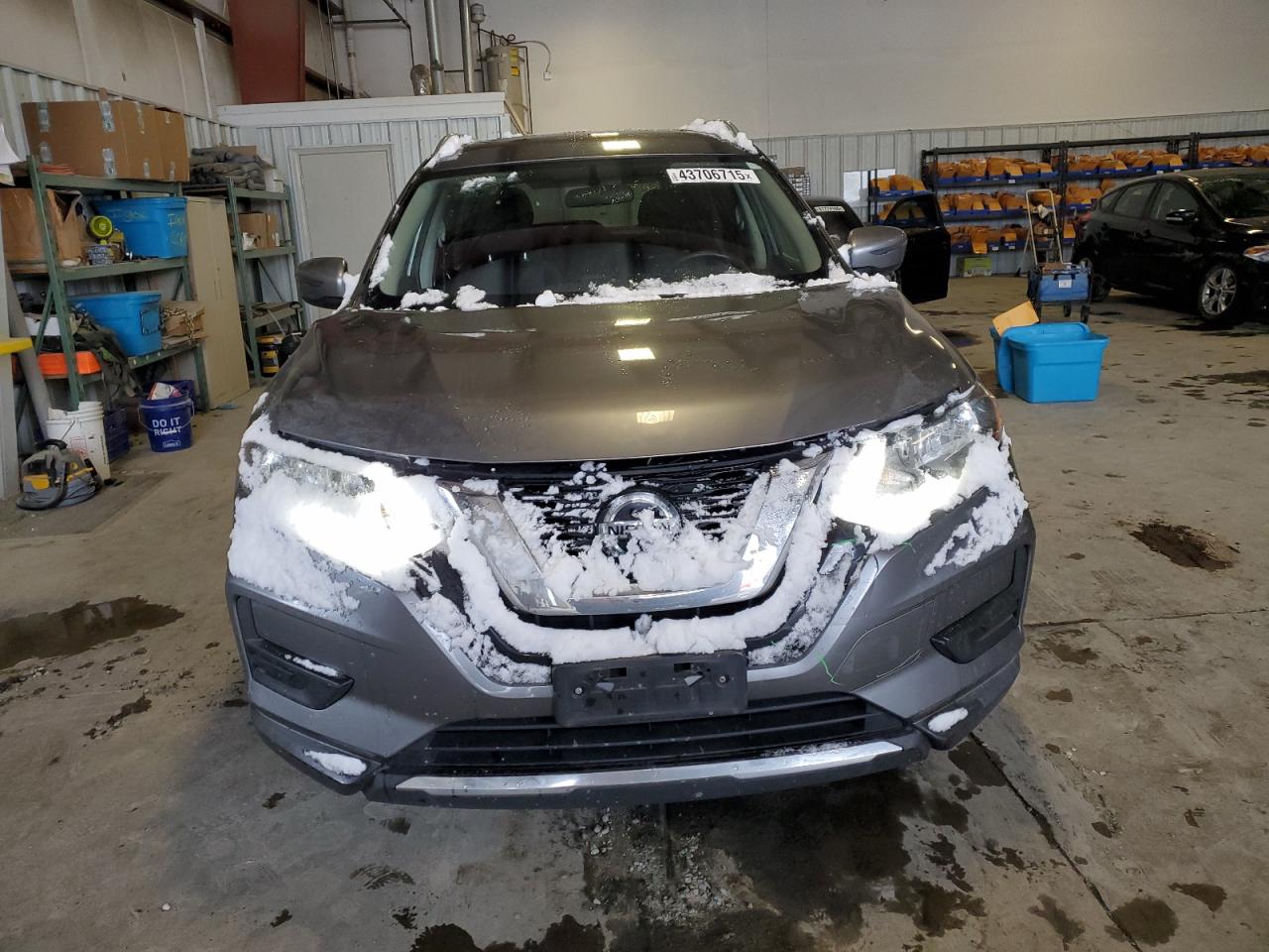 2018 Nissan Rogue VIN KNMAT2MT8JP599069 Copart auction photo, rear end / front end damage thumbnail 5