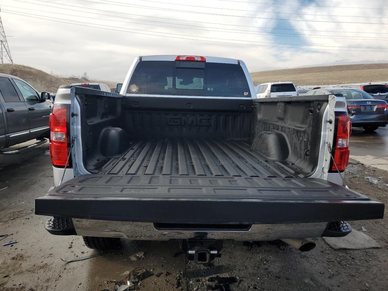 2016 GMC Sierra VIN 1GT12TEG0GF298658 Copart auction photo, front end / side damage thumbnail 6
