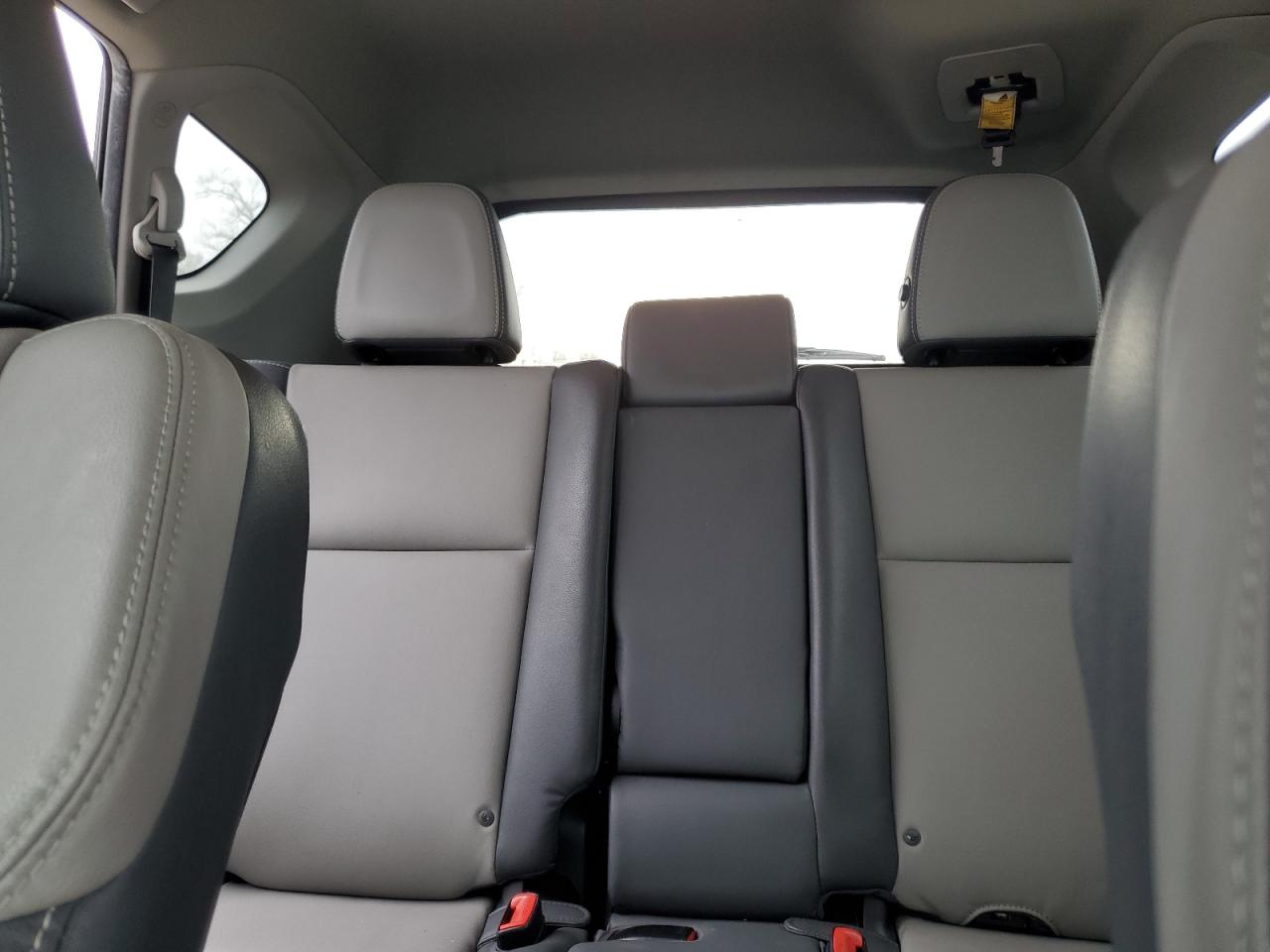 2015 Toyota RAV 4 VIN 2T3DFREV3FW261264 Copart auction photo, rear end / side damage thumbnail 10