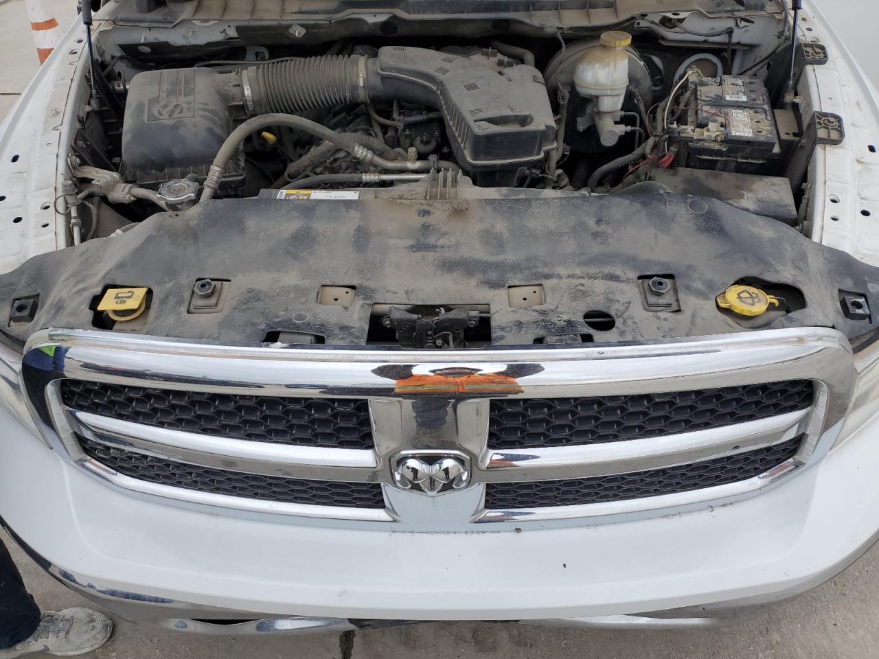 2019 RAM 1500 VIN 1C6RR6FG9KS532690 Copart auction photo, front end / minor dent/scratches damage thumbnail 11
