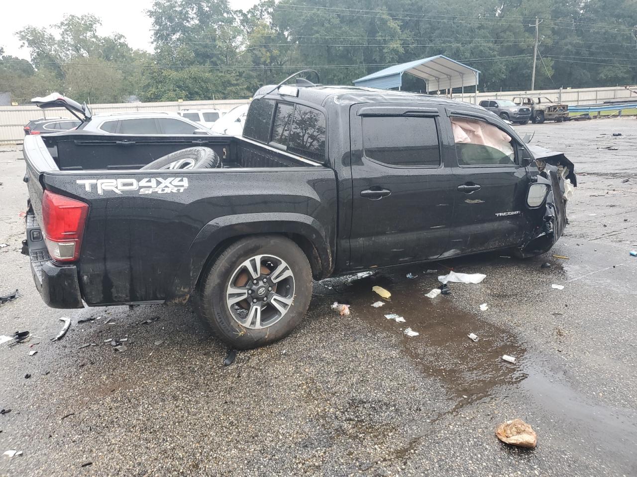 2016 Toyota Tacoma VIN 3TMCZ5AN1GM015236 Copart auction photo, front end / rollover damage thumbnail 3