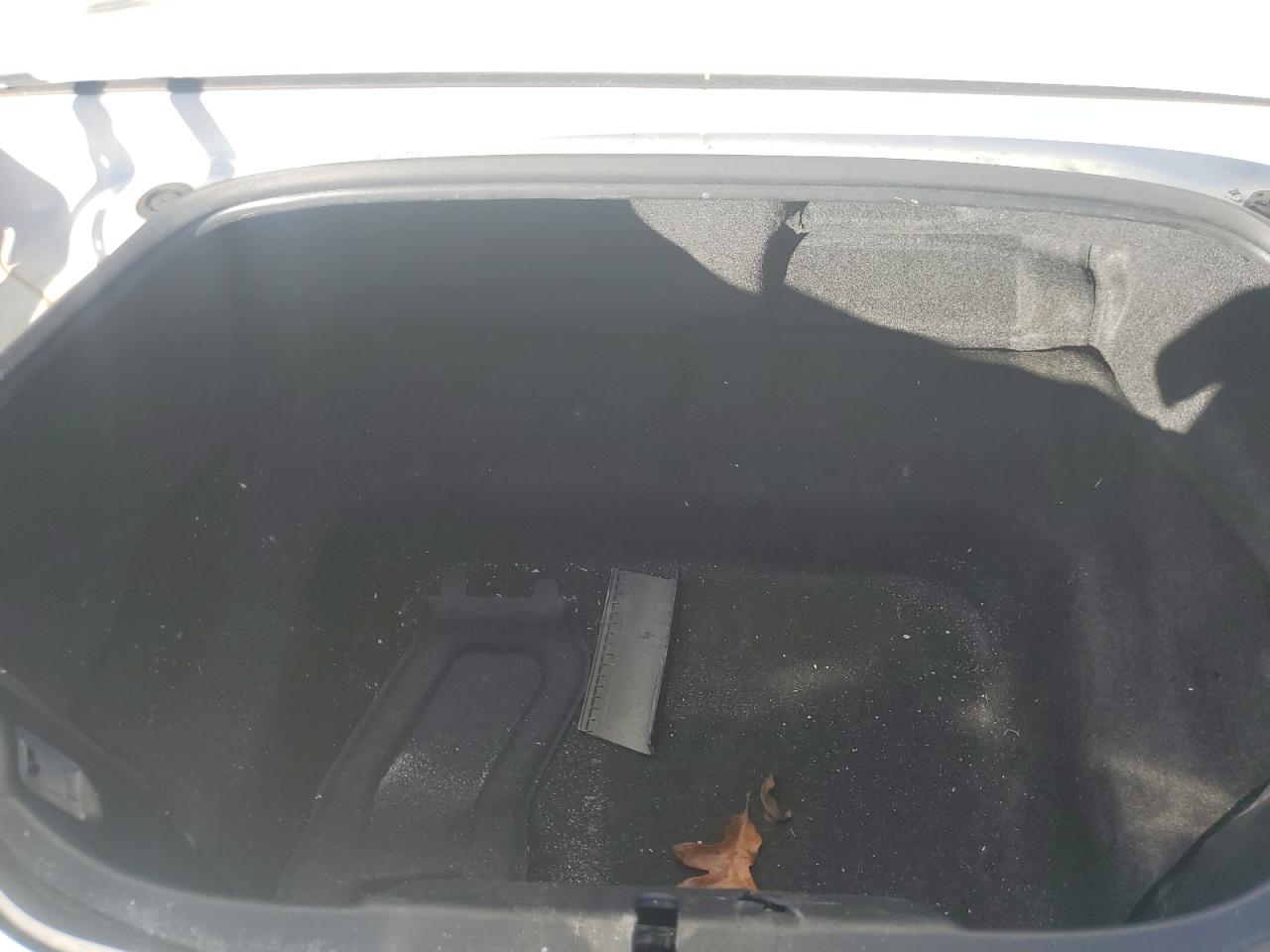 2020 Mazda MX-5 VIN JM1NDAL77L0411926 Copart auction photo, all over / minor dent/scratches damage thumbnail 10