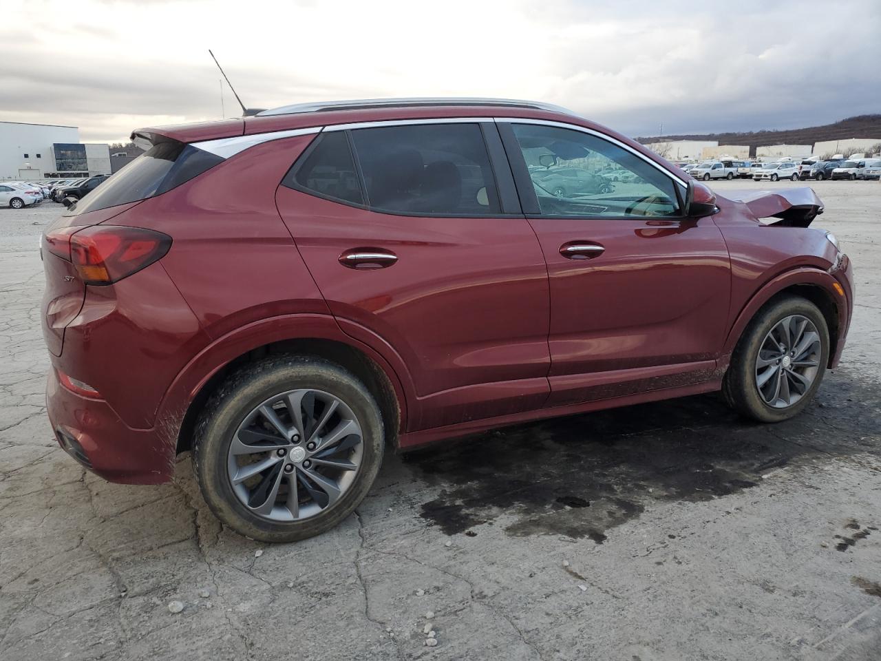 2022 Buick Encore VIN KL4MMDSL2NB047699 Copart auction photo, front end / minor dent/scratches damage thumbnail 3