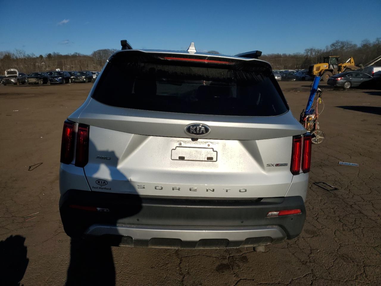 2021 KIA Sorento VIN 5XYRKDLFXMG041065 Copart auction photo, front end / side damage thumbnail 6