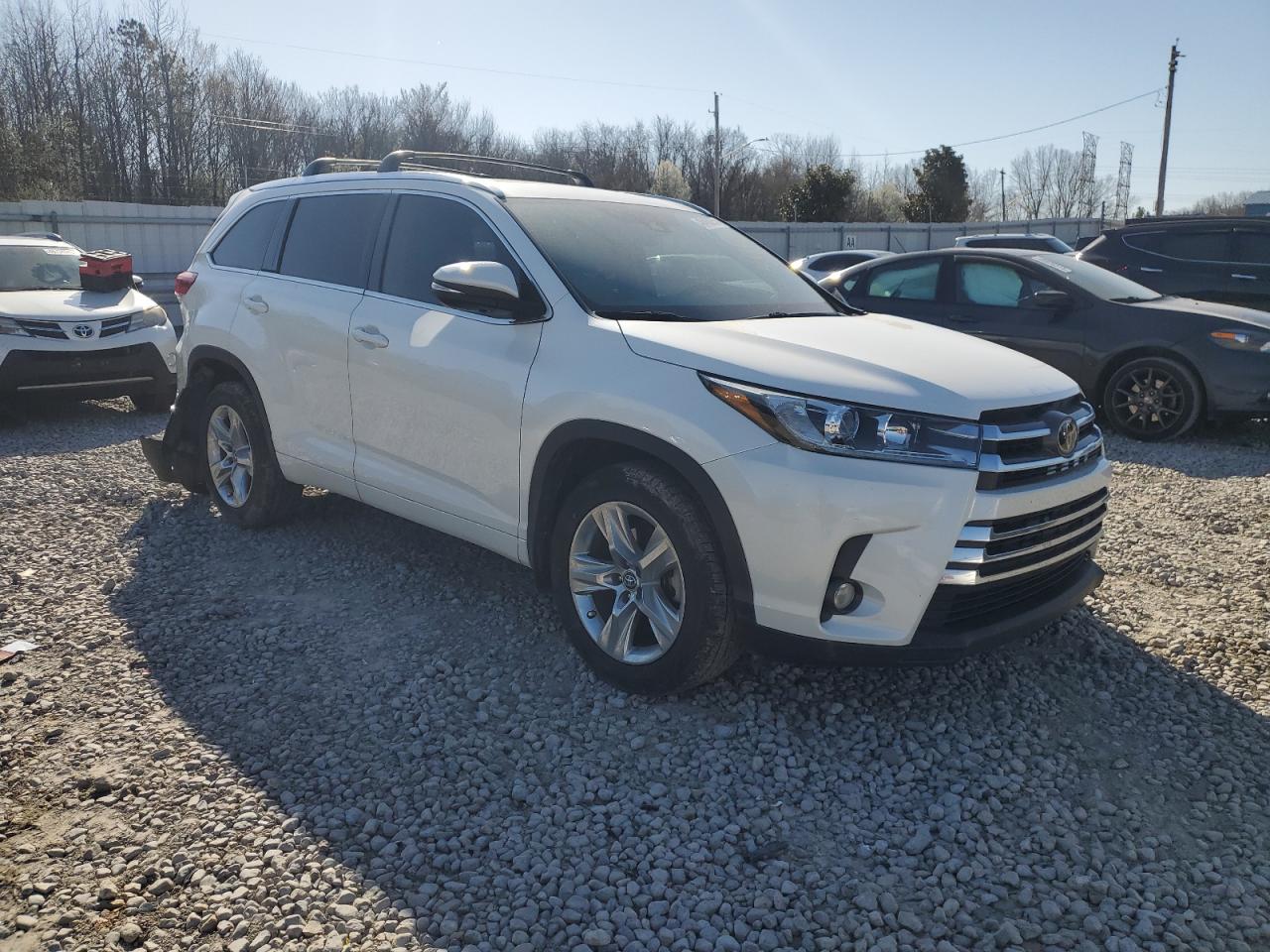 2018 Toyota Highlander VIN 5TDYZRFH8JS282820 Copart auction photo, rear end / front end damage thumbnail 4
