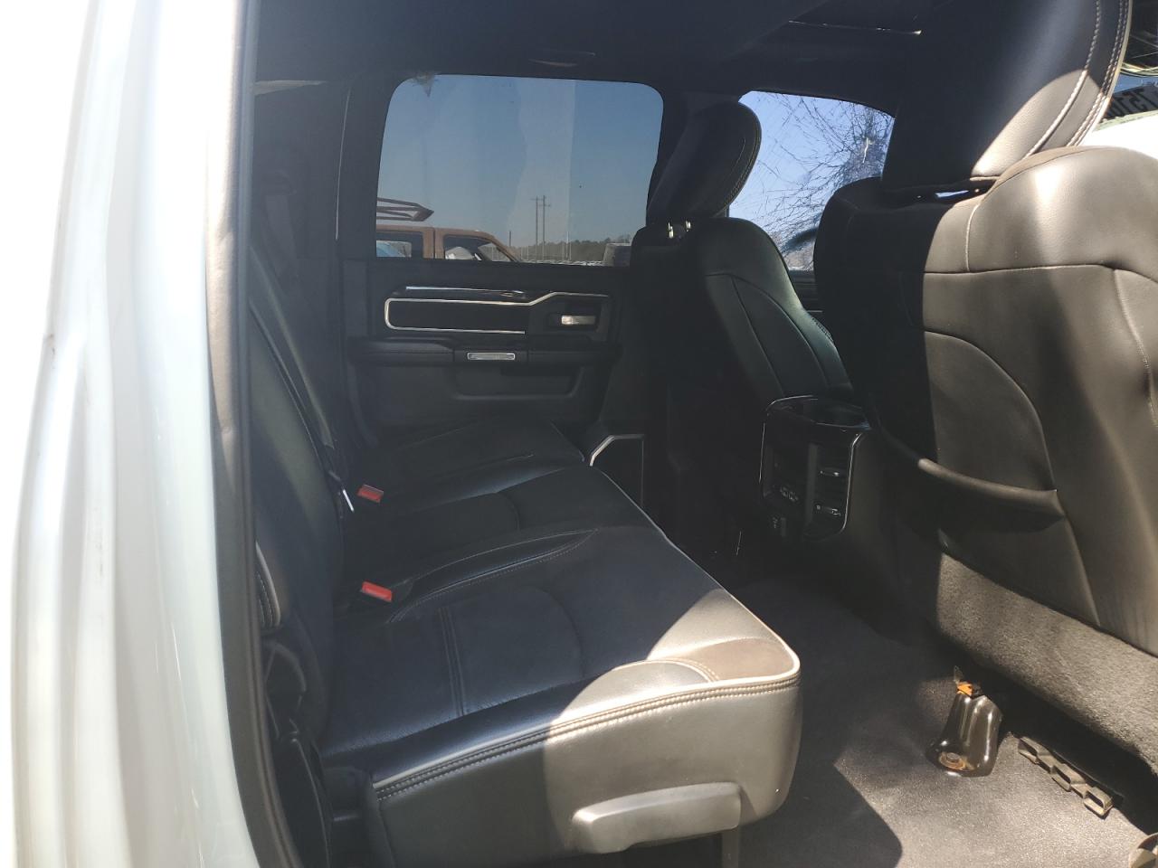2019 RAM 3500 VIN 3C63RRML4KG627138 Copart auction photo, side / top/roof damage thumbnail 11