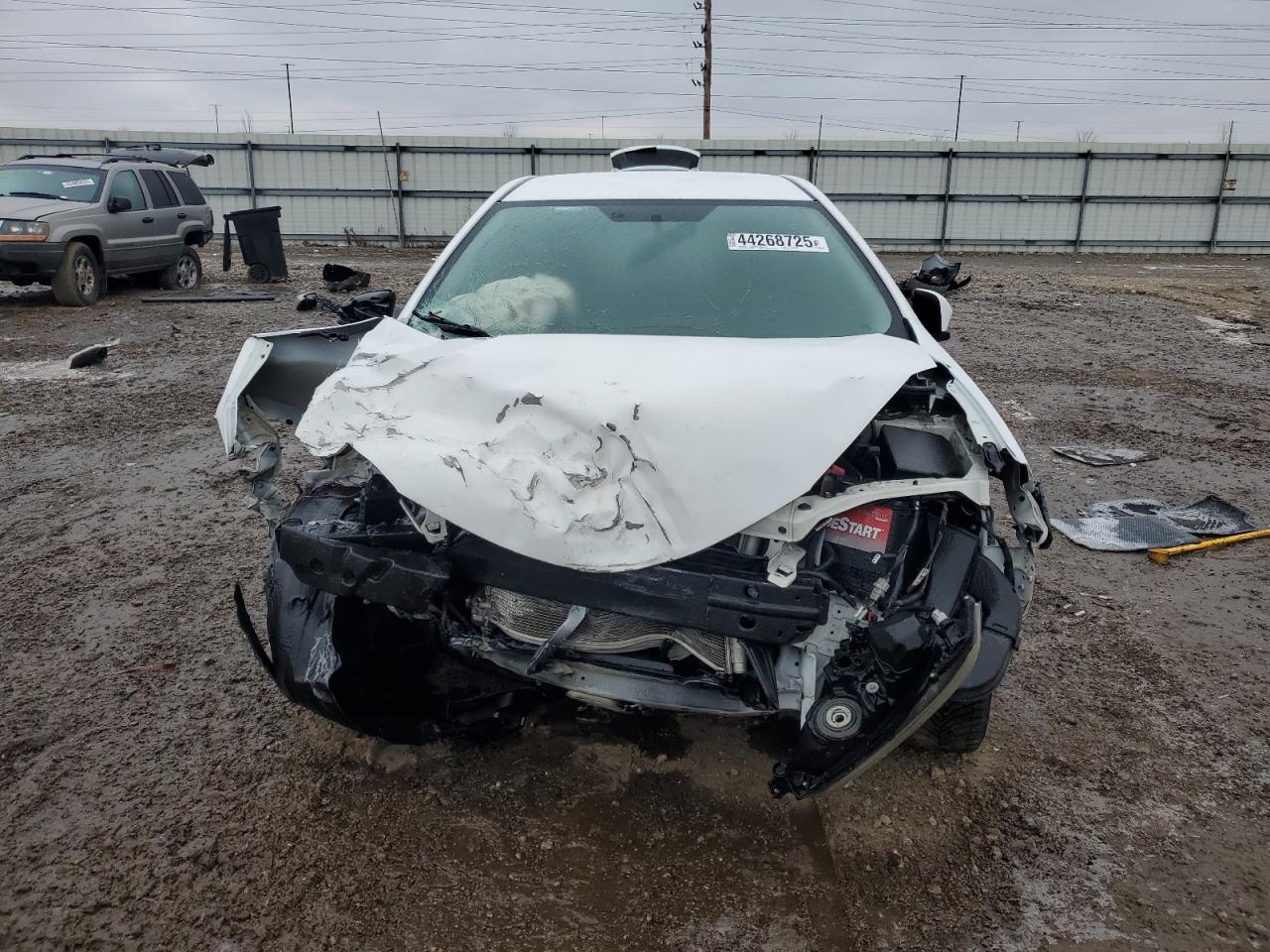 2015 Toyota Corolla VIN 2T1BURHEXFC353197 Copart auction photo, front end / side damage thumbnail 5
