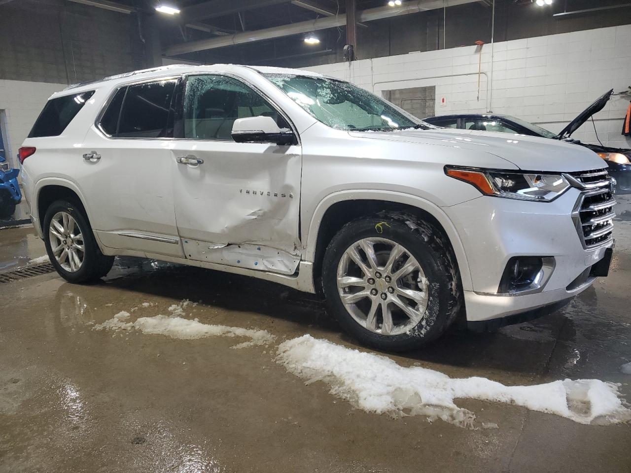2021 Chevrolet Traverse VIN 1GNEVNKW8MJ196427 Copart auction photo, side damage thumbnail 4