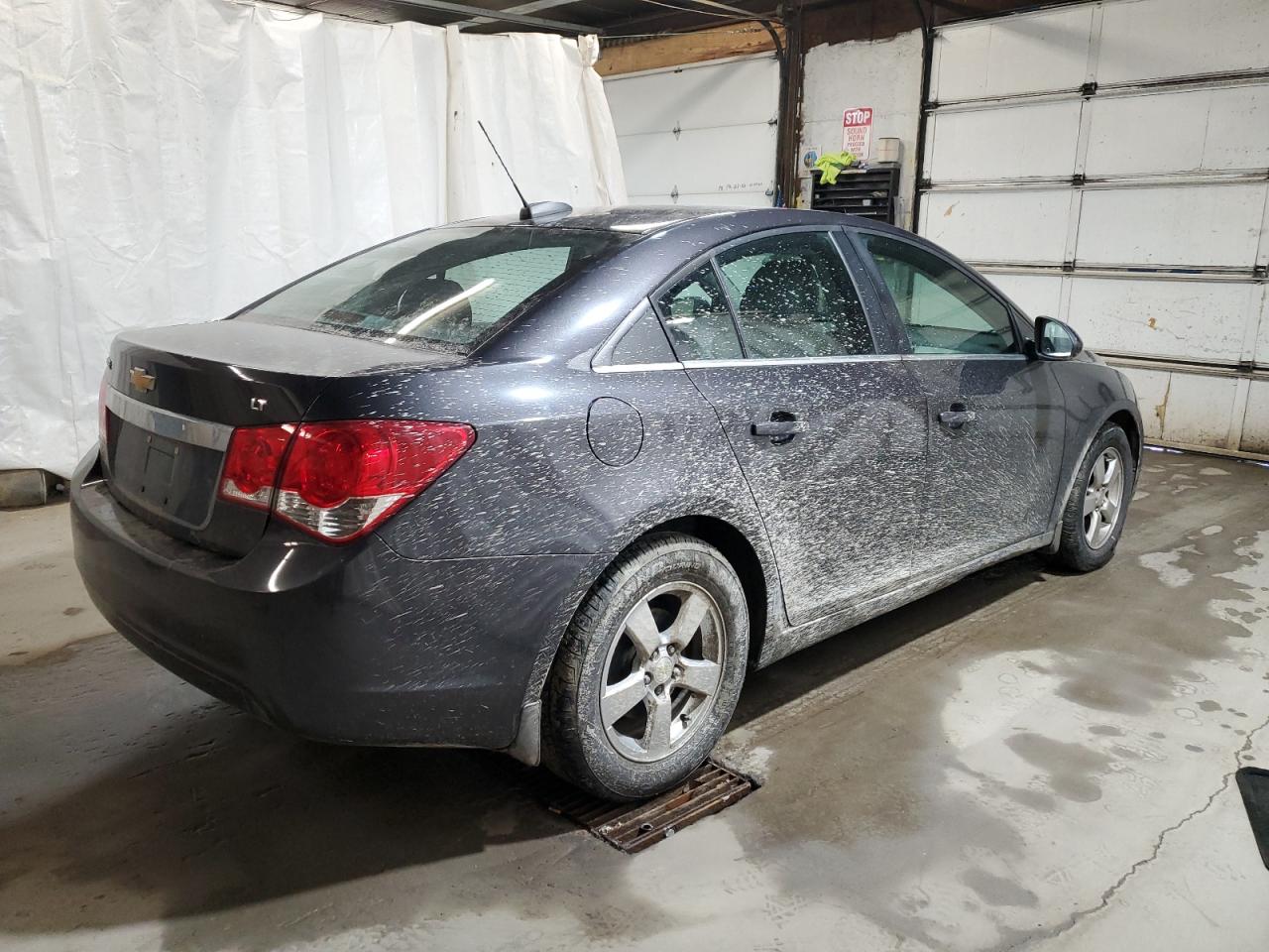 2016 Chevrolet Cruze VIN 1G1PE5SB4G7102956 Copart auction photo, front end damage thumbnail 3