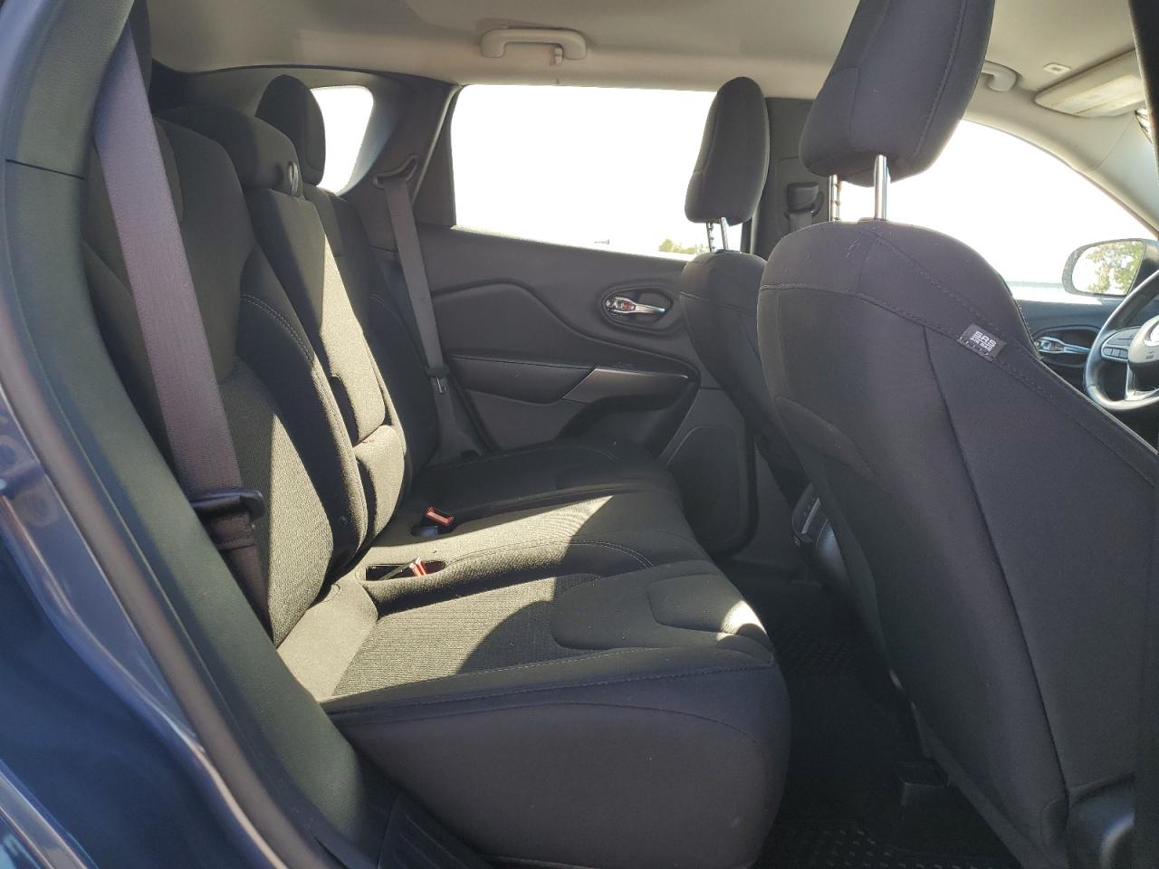 2019 Jeep Grand Cherokee VIN 1C4PJMCB4KD424552 Copart auction photo, all over damage thumbnail 11