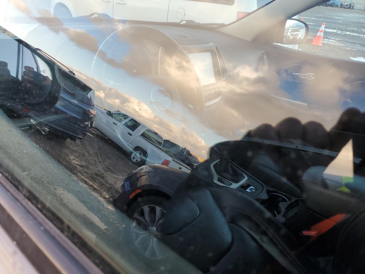 2018 Jeep Cherokee VIN 1C4PJMBX8JD598510 Copart auction photo, front end / side damage thumbnail 8