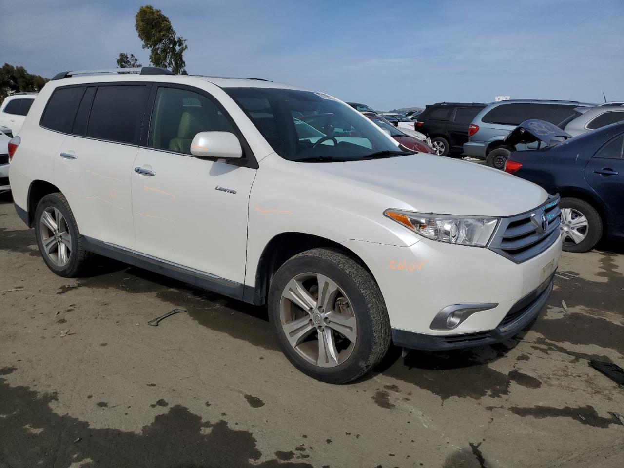 2011 Toyota Highlander VIN 5TDDK3EH0BS059206 Copart auction photo, front end damage thumbnail 4