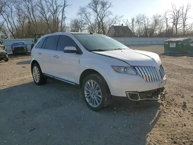 2013 Lincoln MKX VIN 2LMDJ8JK9DBL24517 Copart auction photo, front end / side damage thumbnail 14