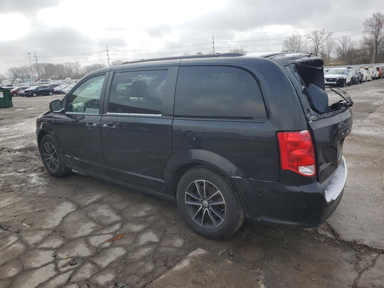 2019 Dodge Caravan VIN 2C4RDGEG8KR661634 Copart auction photo, rear end / side damage thumbnail 2