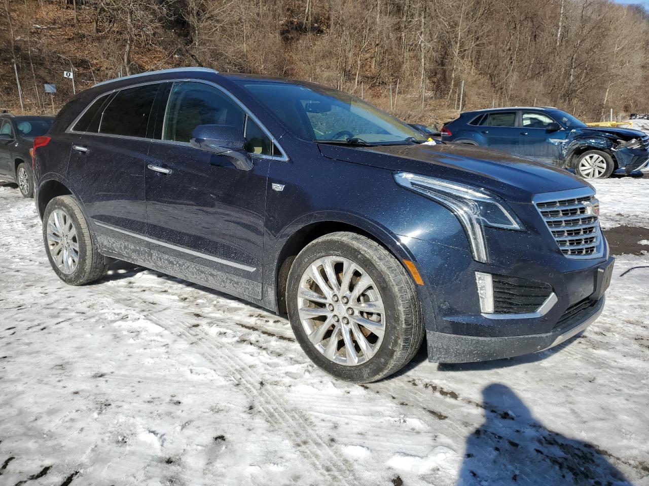 2017 Cadillac XT5 VIN 1GYKNFRS5HZ183849 Copart auction photo, front end / side damage thumbnail 4