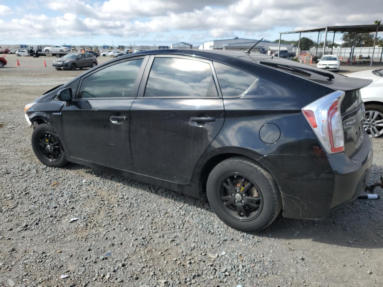 2015 Toyota Prius VIN JTDKN3DU1F1946152 Copart auction photo, front end damage thumbnail 2