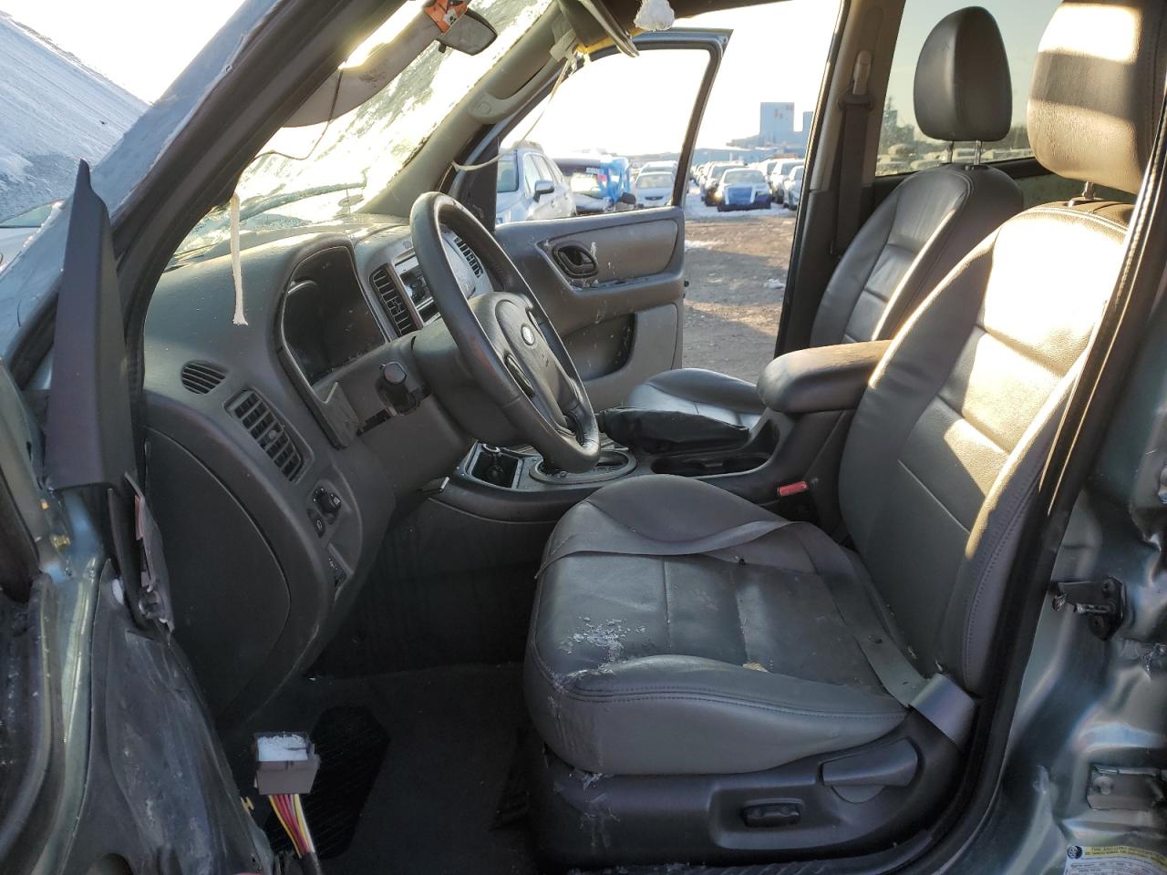 2005 Ford Escape VIN 1FMCU031X5KA29048 Copart auction photo, all over damage thumbnail 7