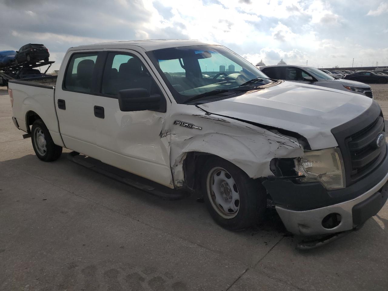 2013 Ford F-150 VIN 1FTFW1CF0DKF48413 Copart auction photo, front end / side damage thumbnail 4