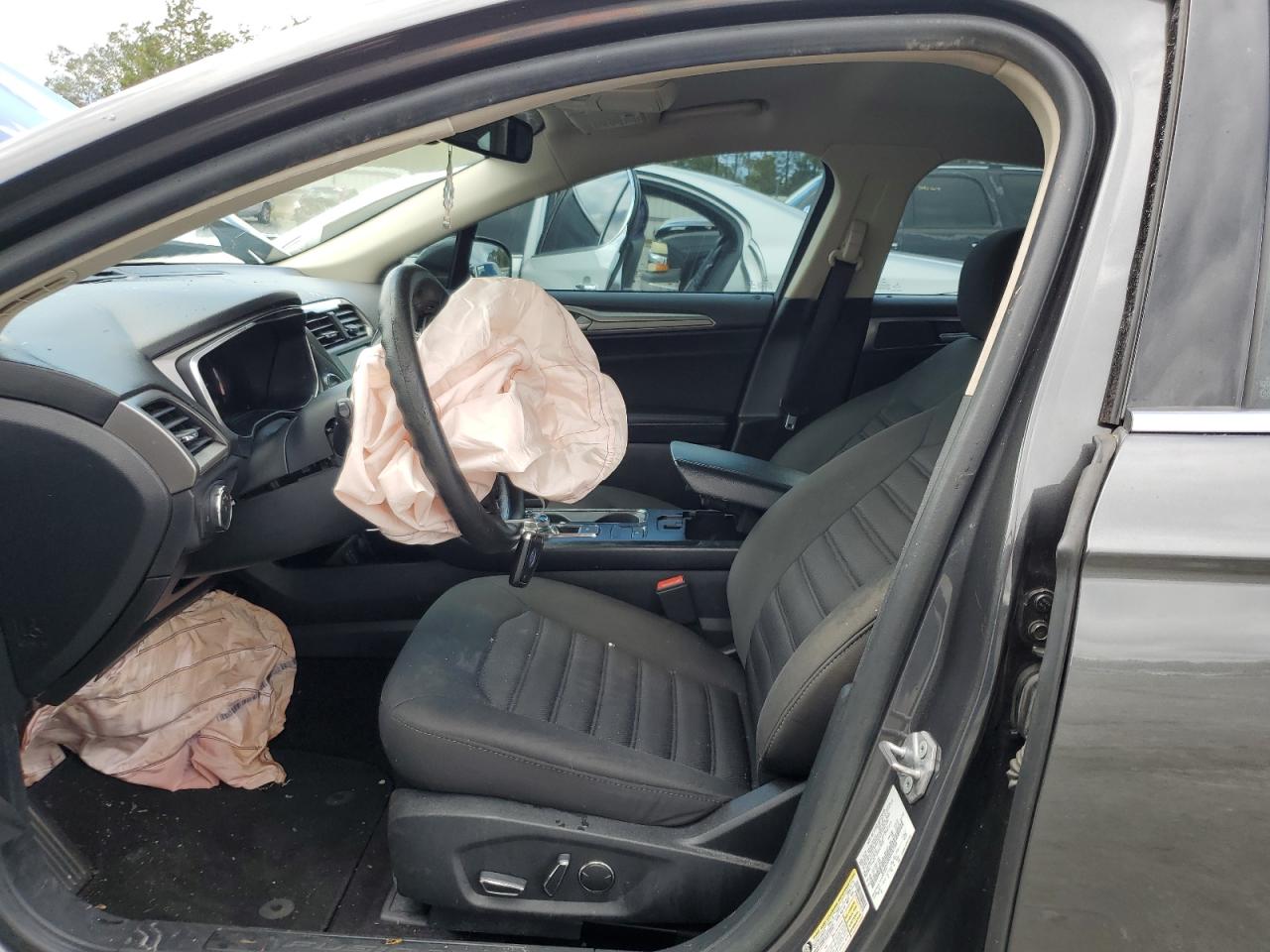 2019 Ford Fusion VIN 3FA6P0HD0KR107782 Copart auction photo, front end / all over damage thumbnail 7