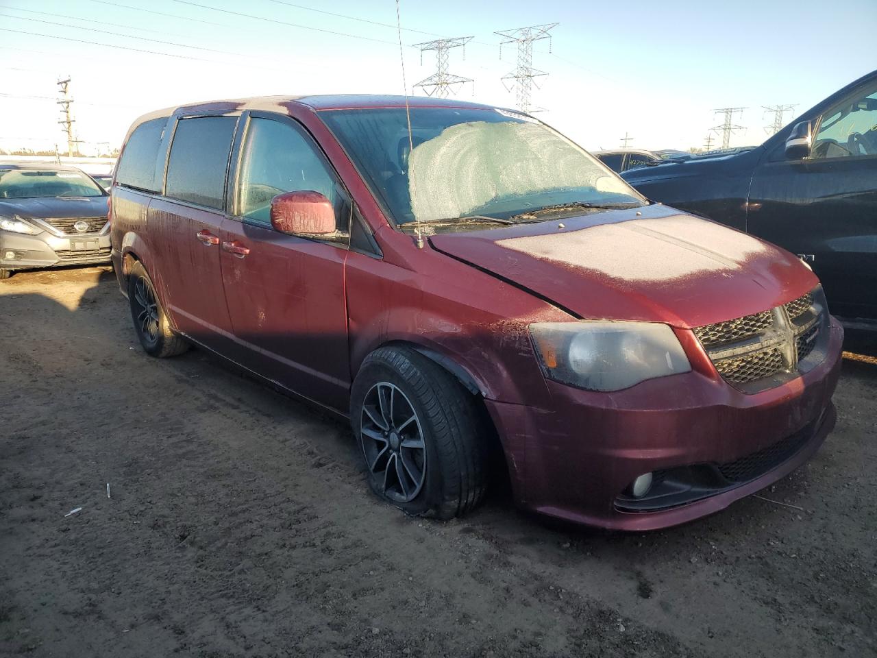 2018 Dodge Caravan VIN 2C4RDGBG3JR136158 Copart auction photo, front end damage thumbnail 4