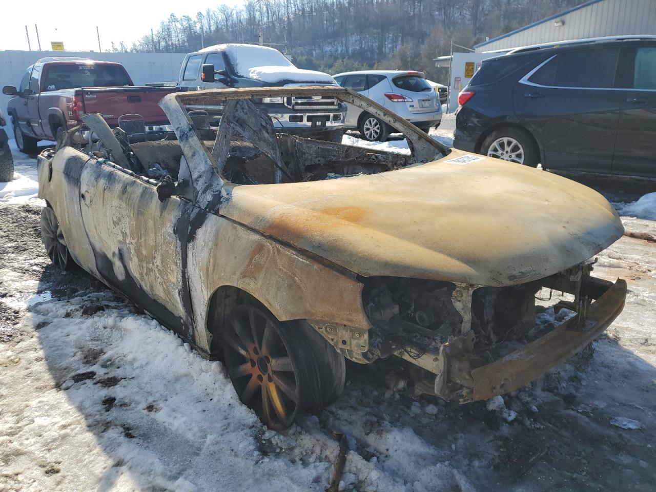 2008 Volkswagen Eos VIN WVWBA71F68V049042 Copart auction photo, burn damage thumbnail 4