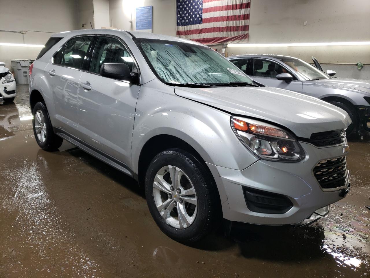 2017 Chevrolet Equinox VIN 2GNALBEK8H1572698 Copart auction photo, front end / side damage thumbnail 4