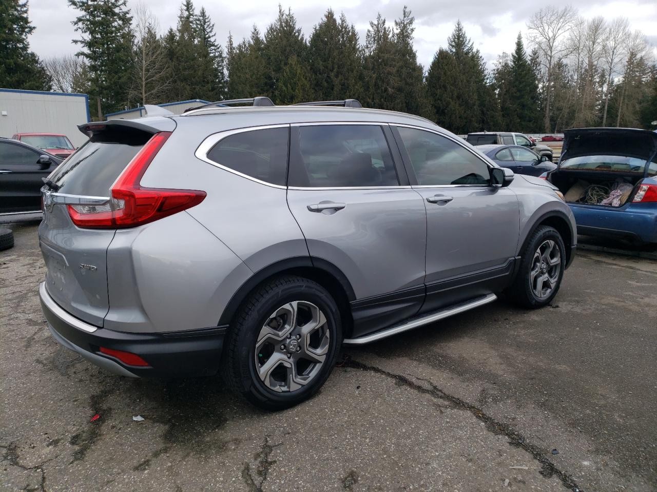 2017 Honda CR-V VIN 5J6RW2H87HL056579 Copart auction photo, rear end / side damage thumbnail 3