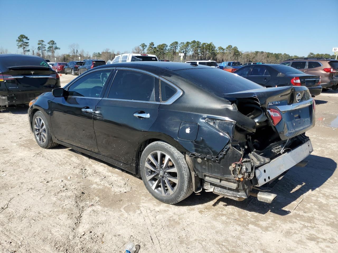 2017 Nissan Altima VIN 1N4AL3APXHC228998 Copart auction photo, rear end / minor dent/scratches damage thumbnail 2