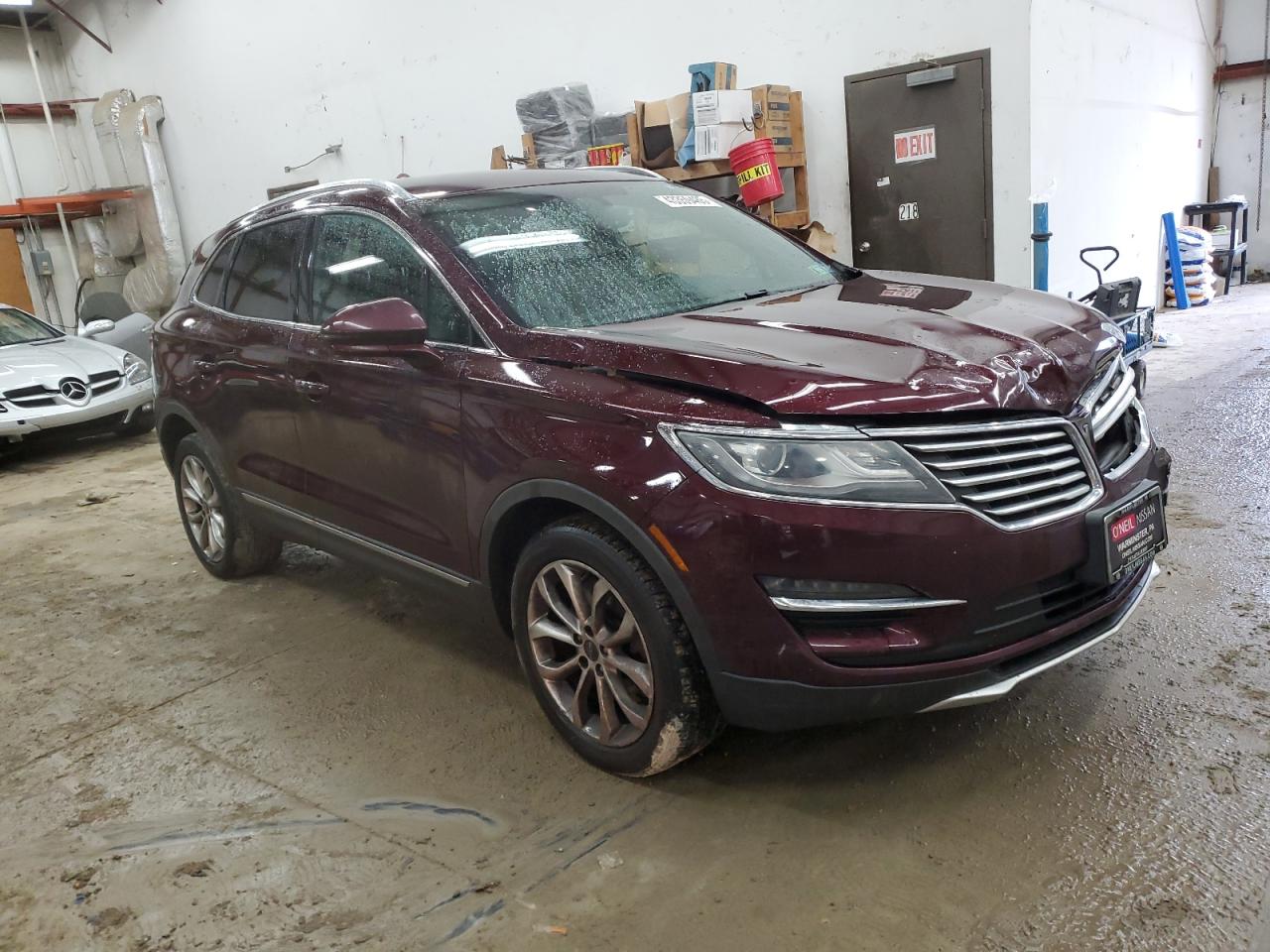 2016 Lincoln MKC VIN 5LMCJ2D97GUJ07699 Copart auction photo, front end / minor dent/scratches damage thumbnail 4