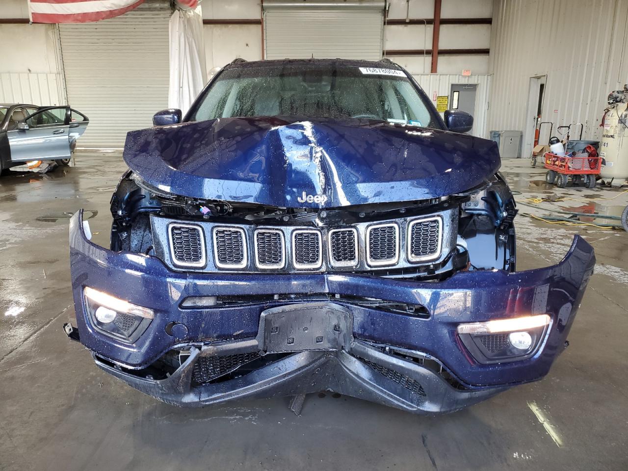 2018 Jeep Compass VIN 3C4NJDBB4JT250046 Copart auction photo, front end damage thumbnail 5