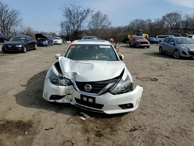 2016 Nissan Altima VIN 1N4AL3AP0GC236090 Copart auction photo, front end / minor dent/scratches damage thumbnail 11