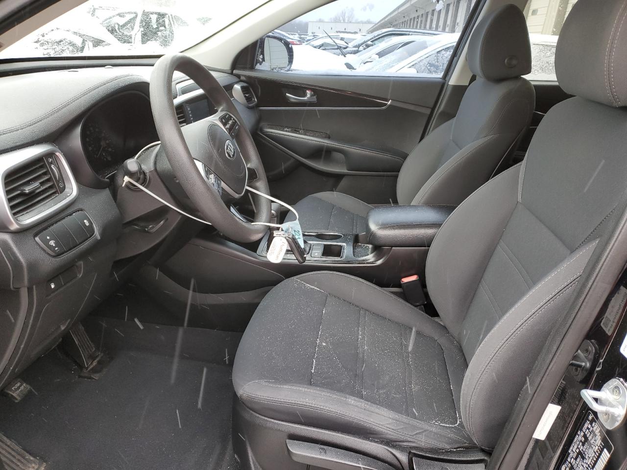 2019 KIA Sorento VIN 5XYPG4A33KG562711 Copart auction photo, rear end damage thumbnail 7