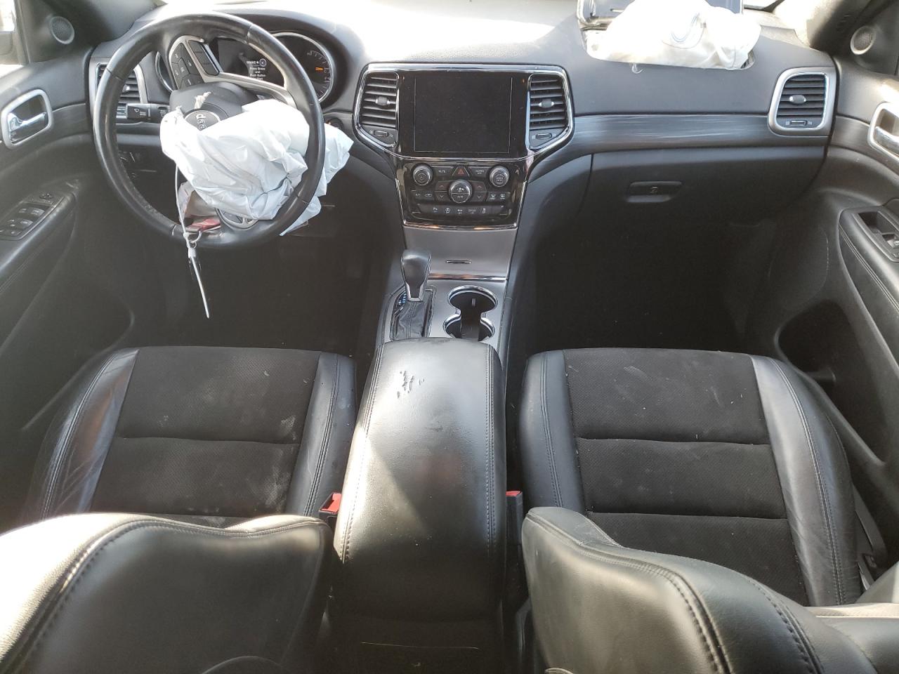 2020 Jeep Grand Cherokee VIN 1C4RJFAG6LC292789 Copart auction photo, front end / minor dent/scratches damage thumbnail 8